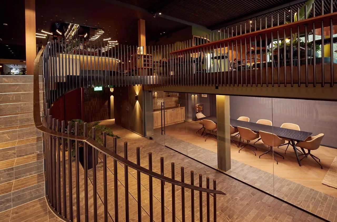 ****  Met Hotel Amsterdam Netherlands